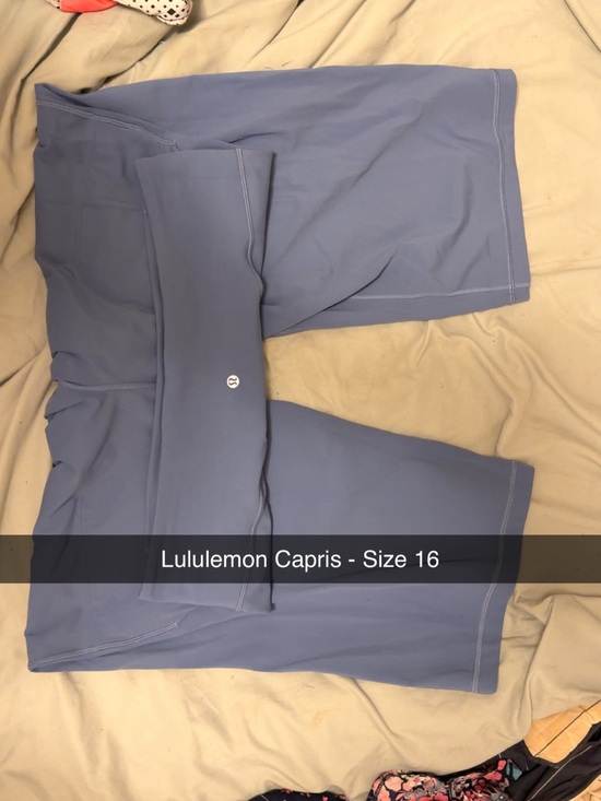 lululemon athletica Pants - lululemon Lavender Capris